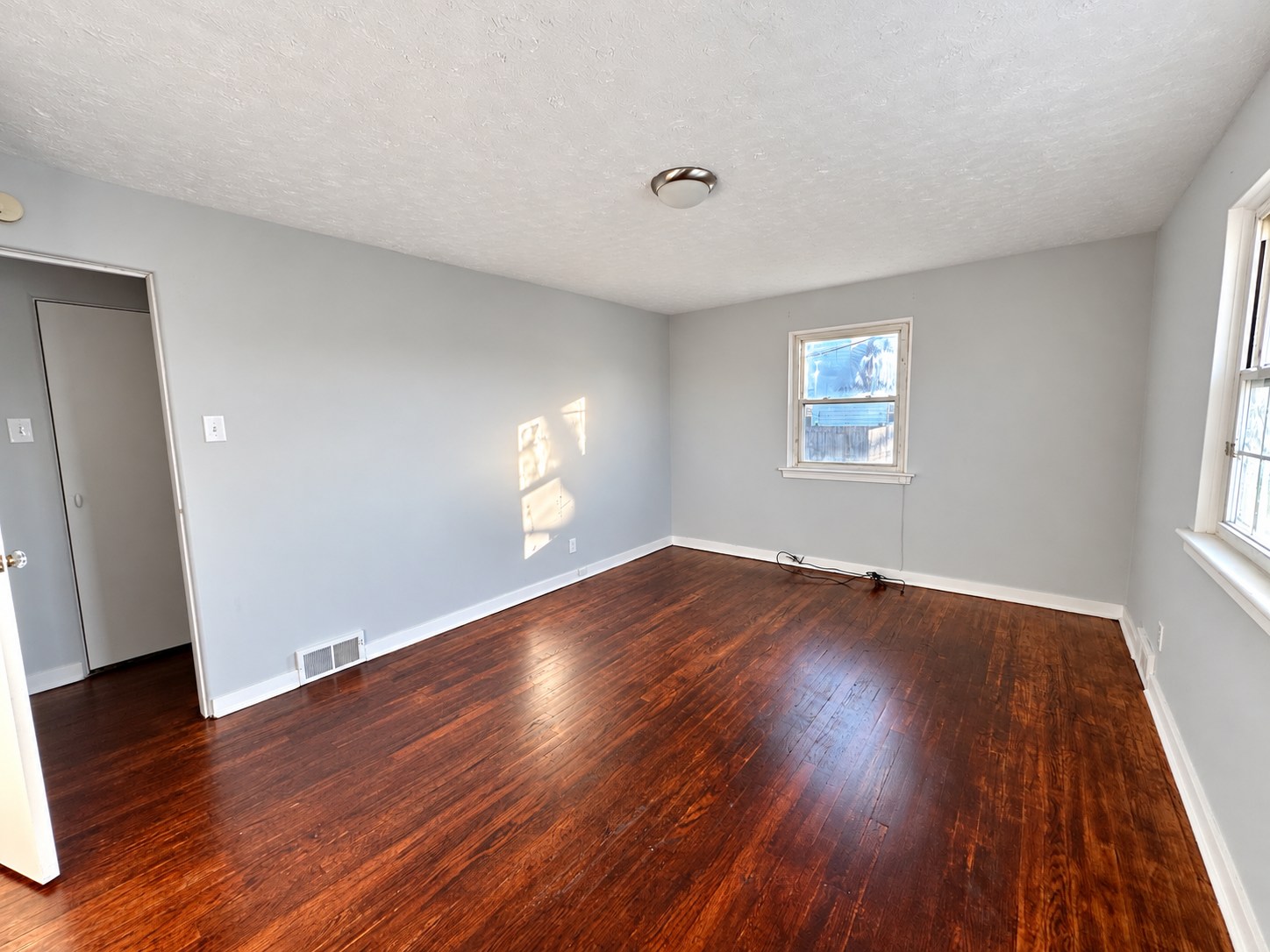 315 Chestnut Street — Bedroom