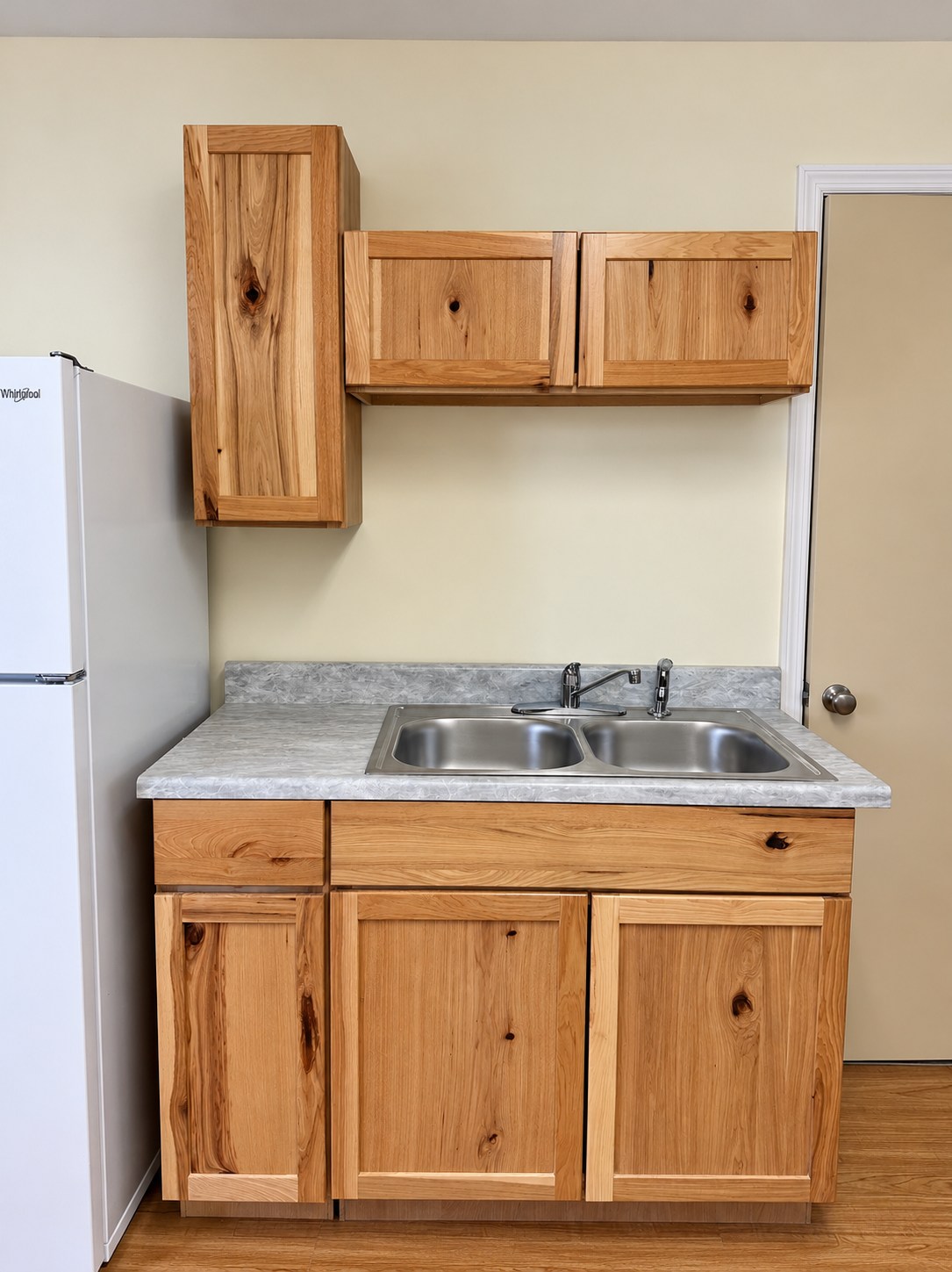 Blue Ridge room example 1 — Kitchenette