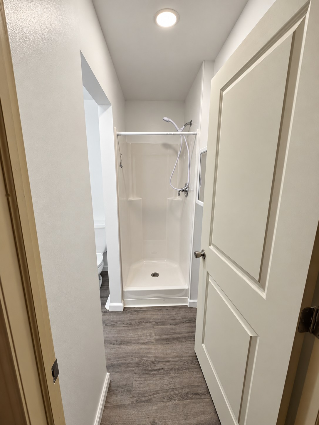 Blue Ridge room example 2 — Bathroom and shower