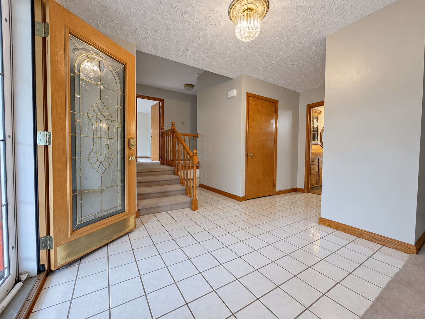 317 Chestnut Street — Tiled entry and stairway